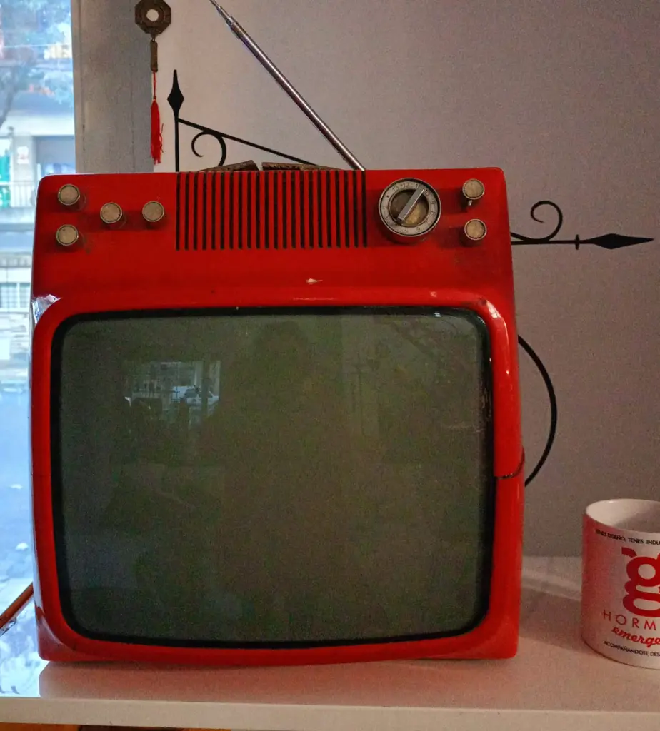 tvroja.webp