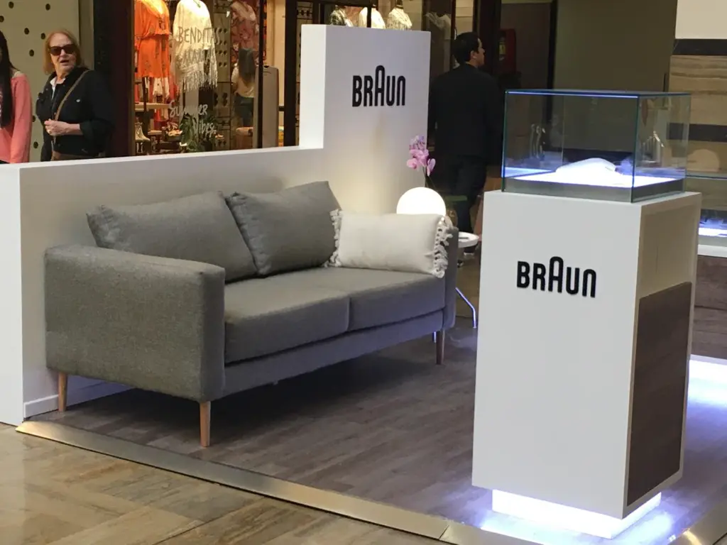 /proyectos/sofa-dorrego-stand-publicitario