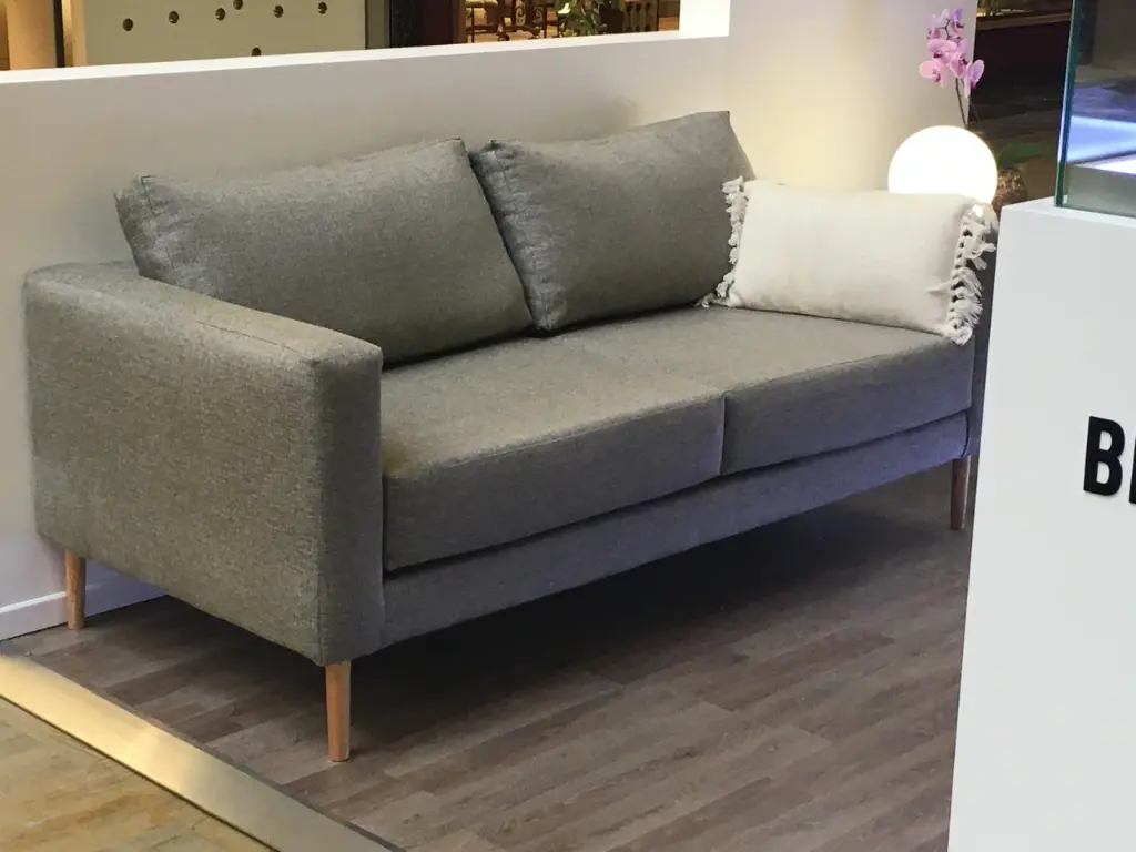 /proyectos/sofa-dorrego-stand-publicitario
