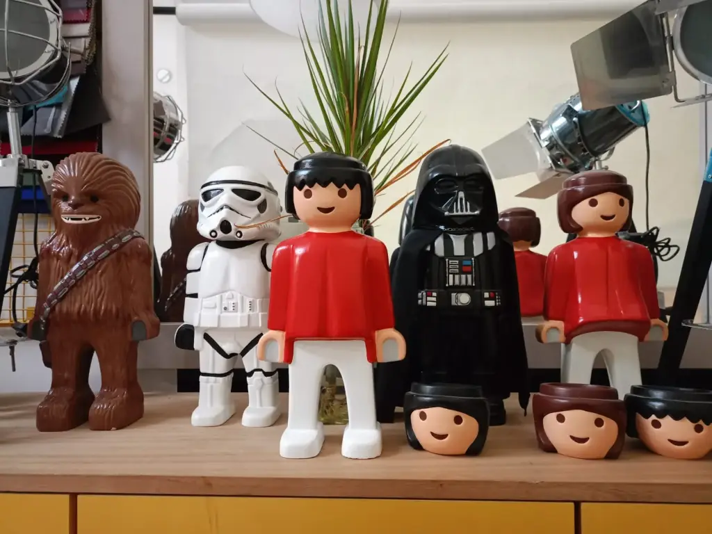 Playmobil de cemento