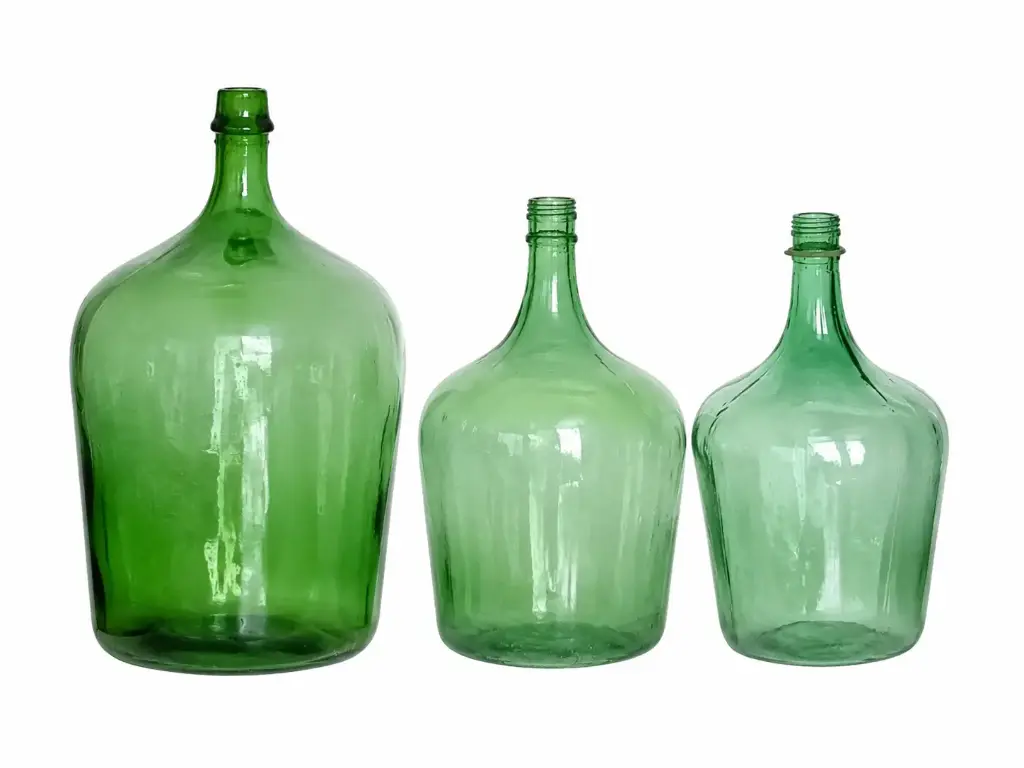 Botellas de vidrio verdes