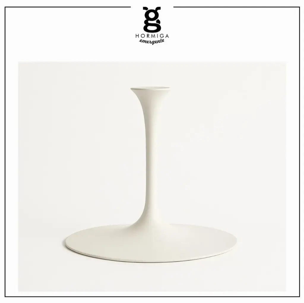 Base Saarinen Oval