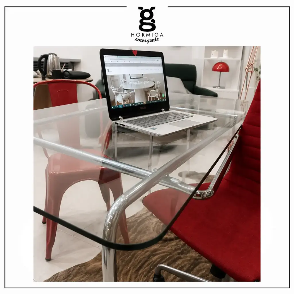 Mesa Breuer Vidrio Alquiler