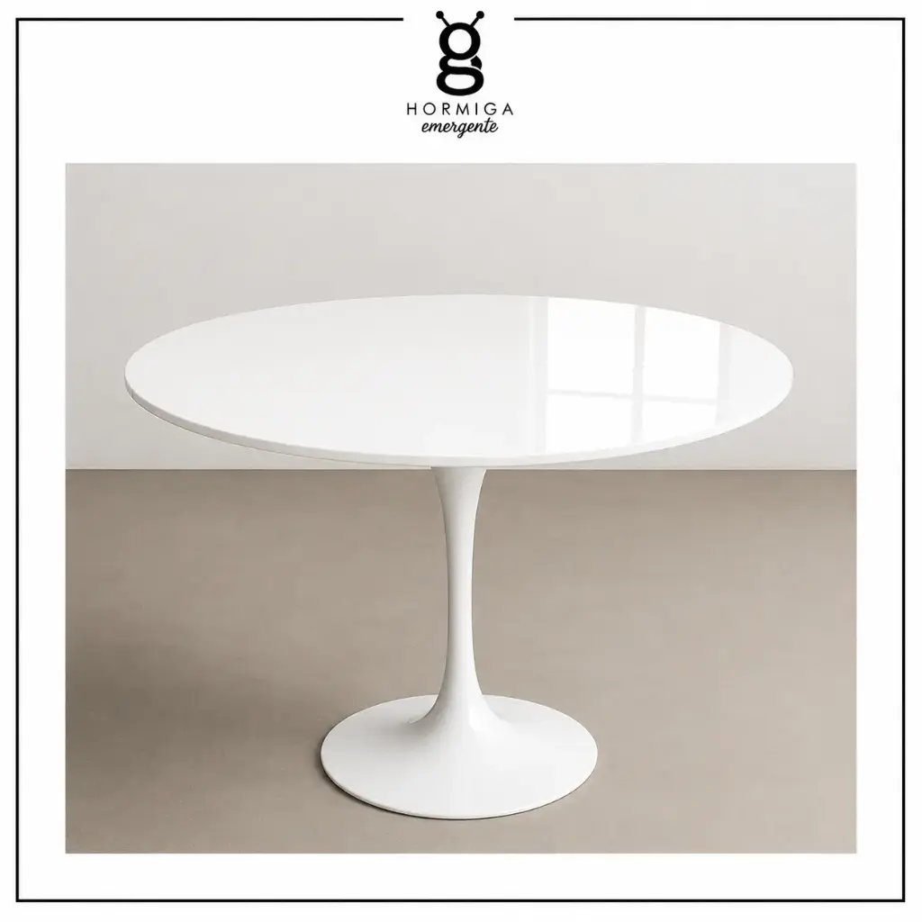 Mesa Redonda con Base Saarinen