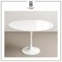 Mesa Redonda con Base Saarinen